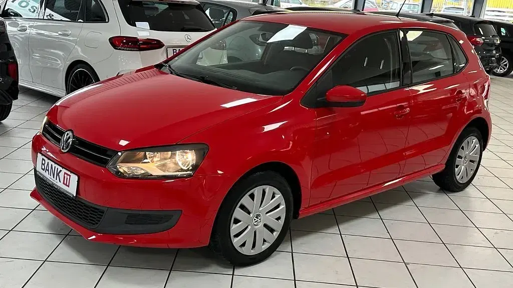 Gebraucht VW Polo Comfortline 86 PS (63 kW) 2013 Flashrot Kleinwagen