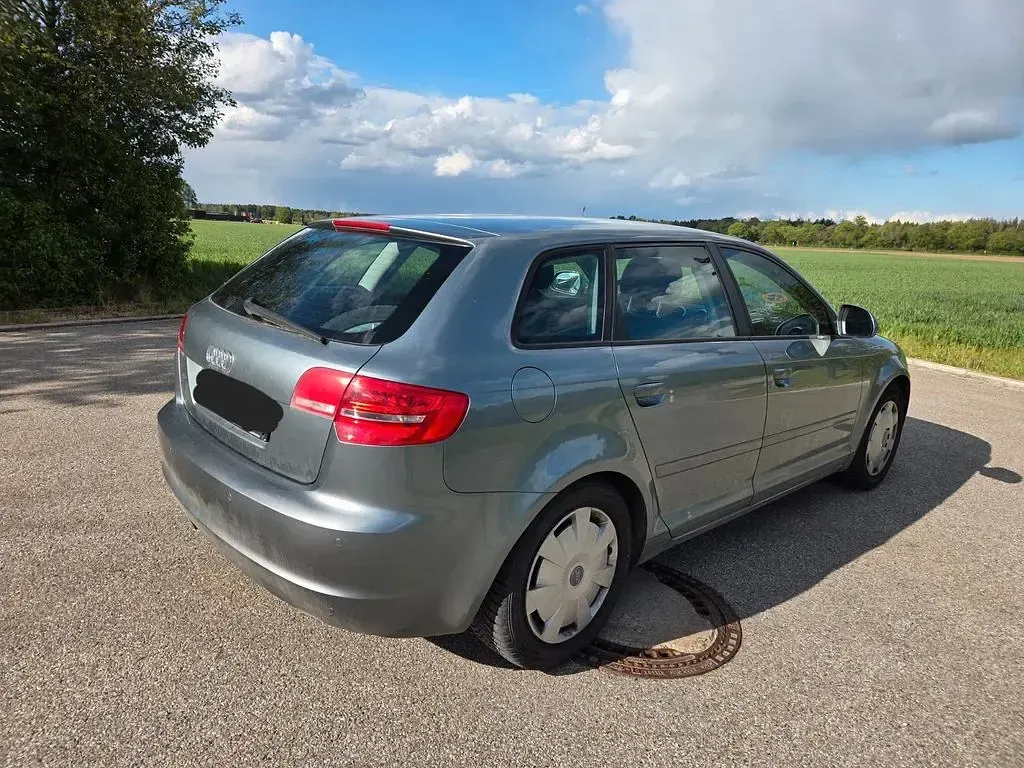 Second-hand Audi A3 Ambiente 125 CP (91 kW) 2009 Gri Hatchback