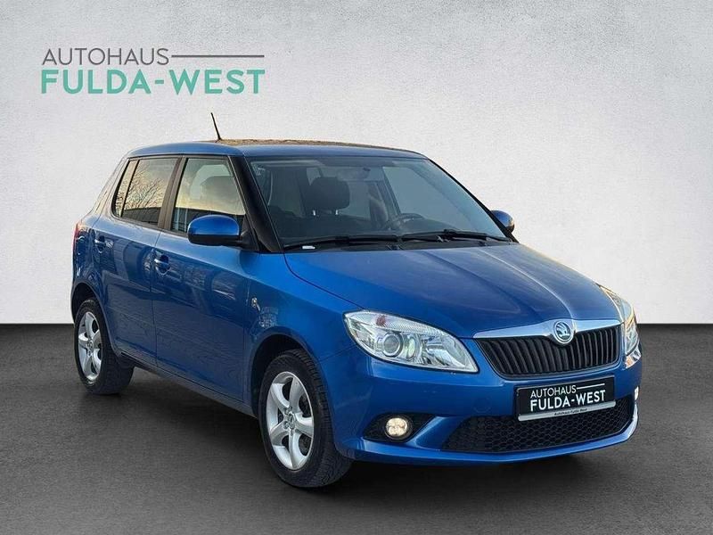 Second-hand Skoda Fabia 105 CP (77 kW) 2014 Albastru Berlinǎ