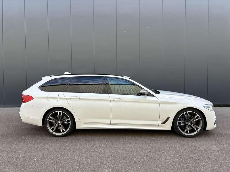 Gebraucht BMW M550 Shadowline 400 PS (294 kW) 2018 Weiß Limousine