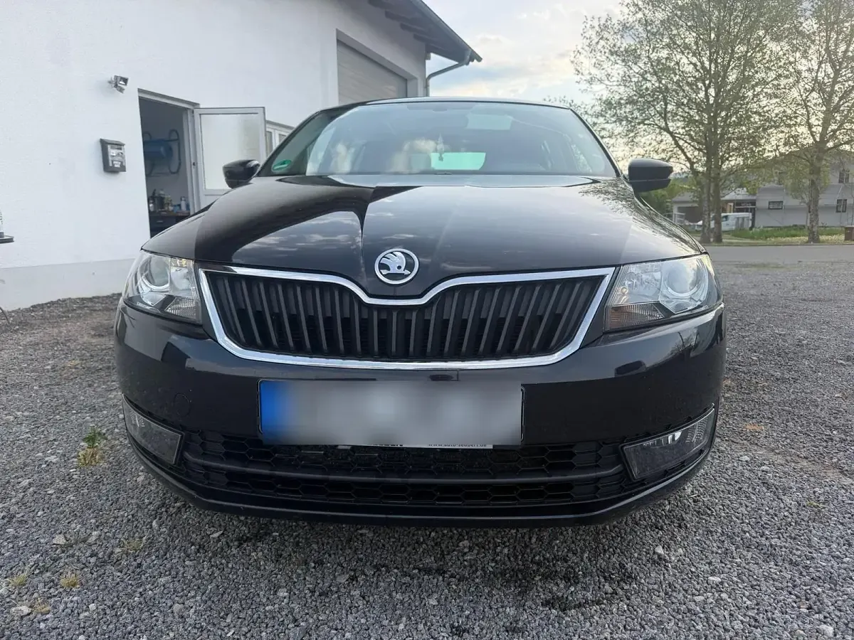Gebraucht Skoda Rapid 116 PS (85 kW) 2016 Schwarz Kleinwagen