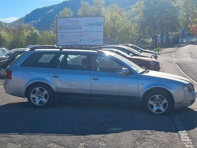 Second-hand Audi A6 131 CP (96 kW) 2001 Argintiu Break