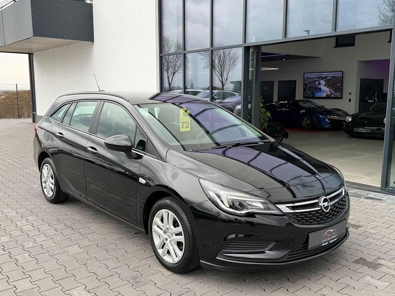 Używany Opel Astra Edition 110 KM (80 kW) 2019 Czarny Kombi