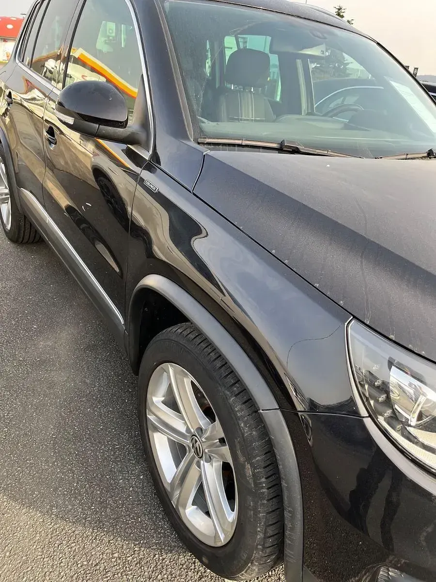 Gebraucht VW Tiguan LOUNGE 140 PS (102 kW) 2016 Schwarz SUV