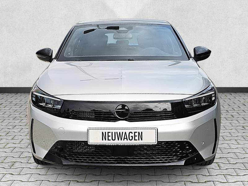 Neu Opel Corsa Active 101 PS (74 kW) 2025 Kristallsilber metallic Kombi
