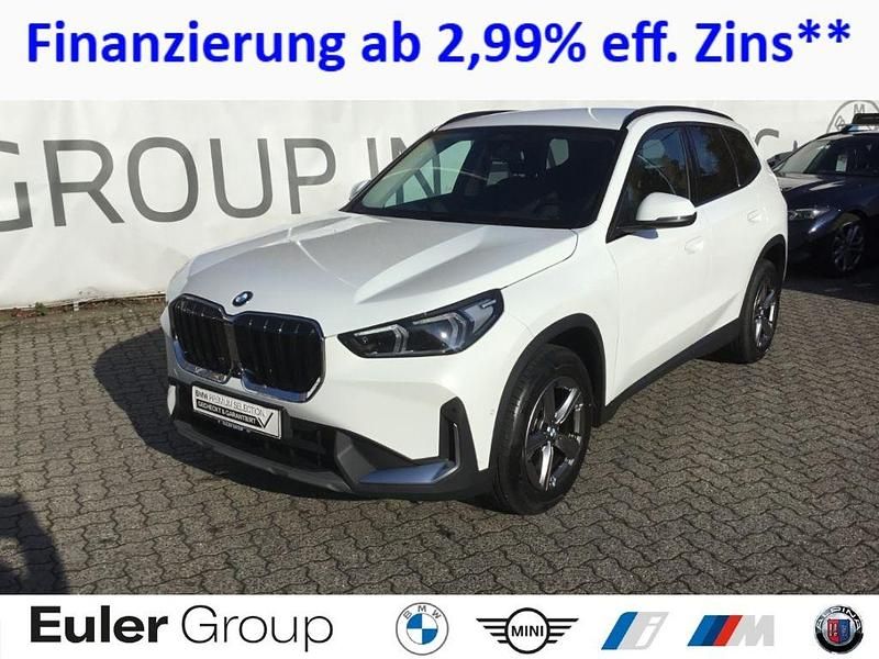 Weiss Gebraucht 2024 BMW X1 SUV | 37.990 € (Guter Preis) - Bild 1/4