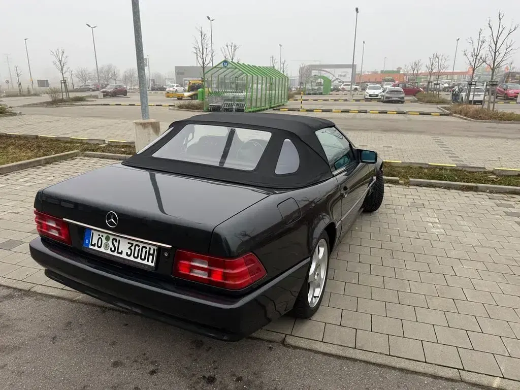 Gebraucht Mercedes SL300 190 PS (139 kW) 1992 Schwarz Cabrio