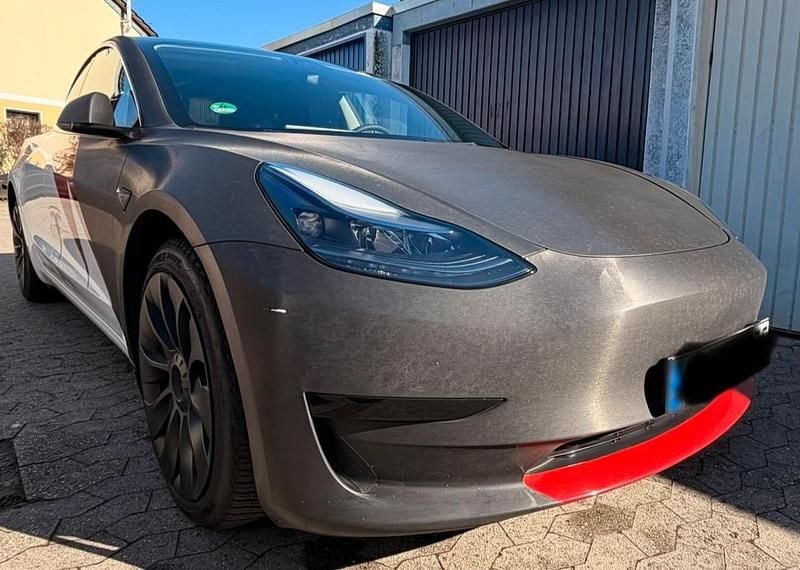 Gebraucht Tesla Model 3 Standard Range Plus 225 kW (306 PS) 2023 Weiß Limousine