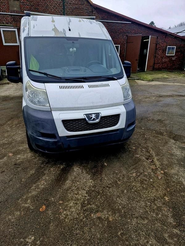 Gebraucht Peugeot Boxer 120 PS (88 kW) 2010 Weiß Van
