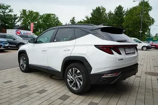 Gebraucht Hyundai Tucson Select 150 PS (110 kW) 2022 Weiß SUV