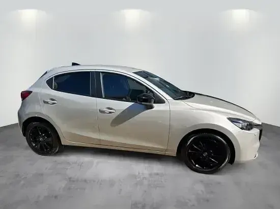Usata Mazda 2 90 CV (66 kW) 2024 Argento Utilitaria