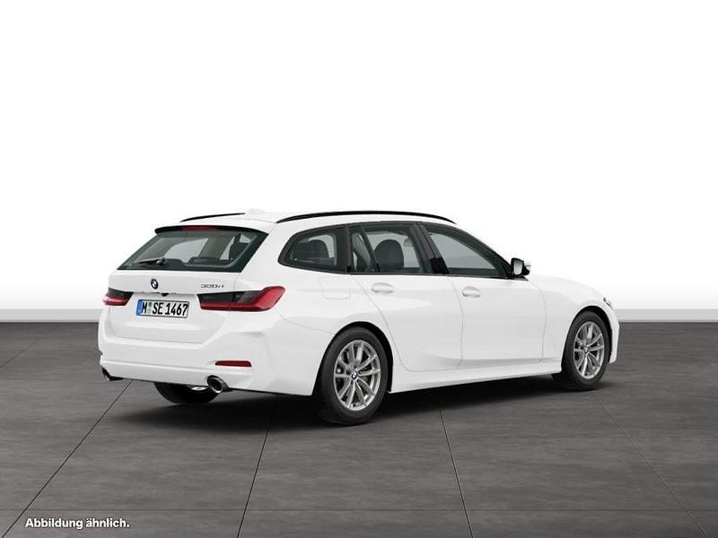 Gebraucht 2024 BMW 320 Comfort Edition Kombi | 41.066 € (Etwas zu teuer) - Bild 1/2