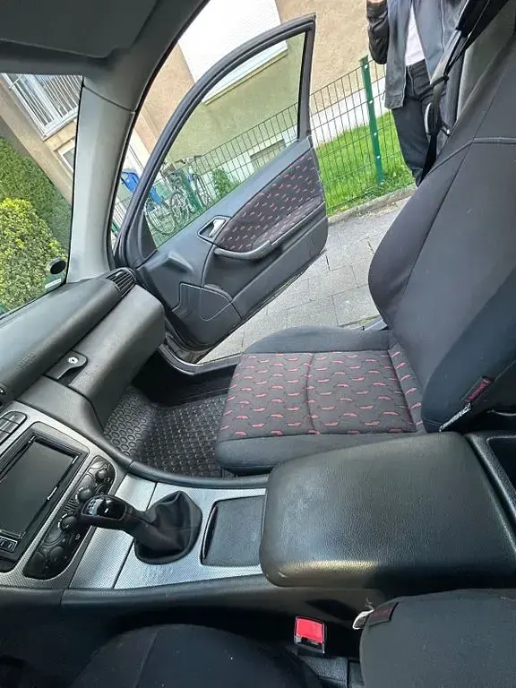 Gebraucht Mercedes C180 143 PS (105 kW) 2003 Grau Coupé