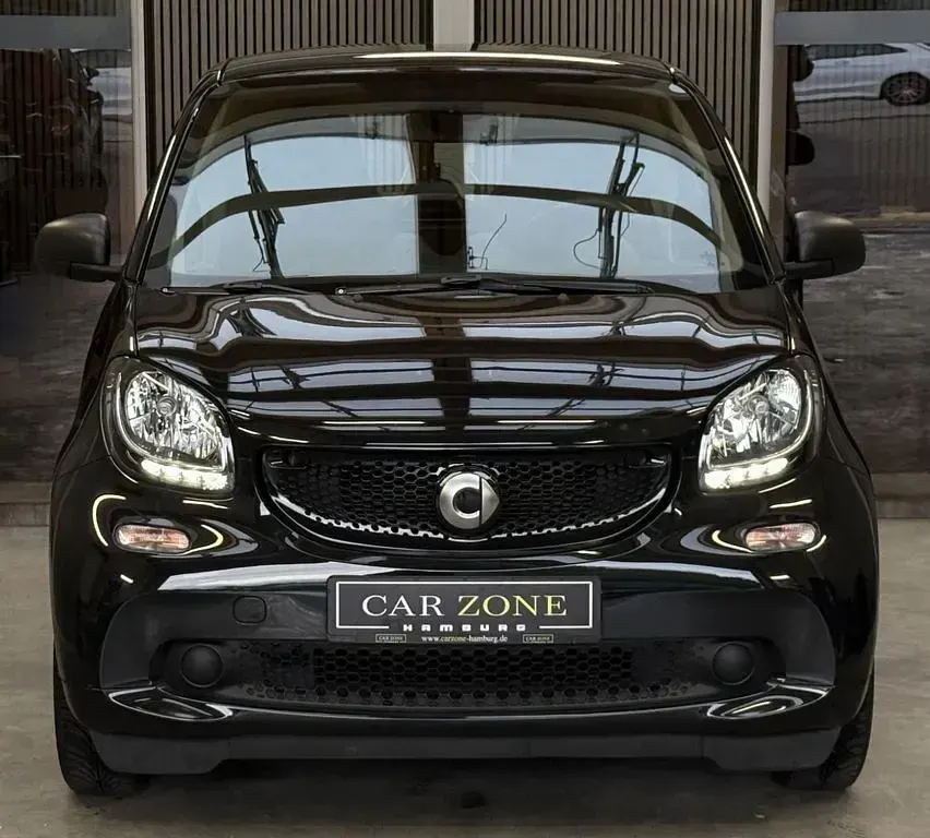 Gebraucht Smart ForTwo Coupé 90 PS (66 kW) 2018 Schwarz Coupé