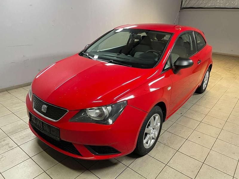 Gebraucht Seat Ibiza Reference 75 PS (55 kW) 2012 "emocion" rot Kleinwagen