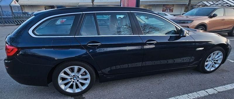 Gebraucht BMW 535 Sport Line 299 PS (219 kW) 2011 Blau Kombi