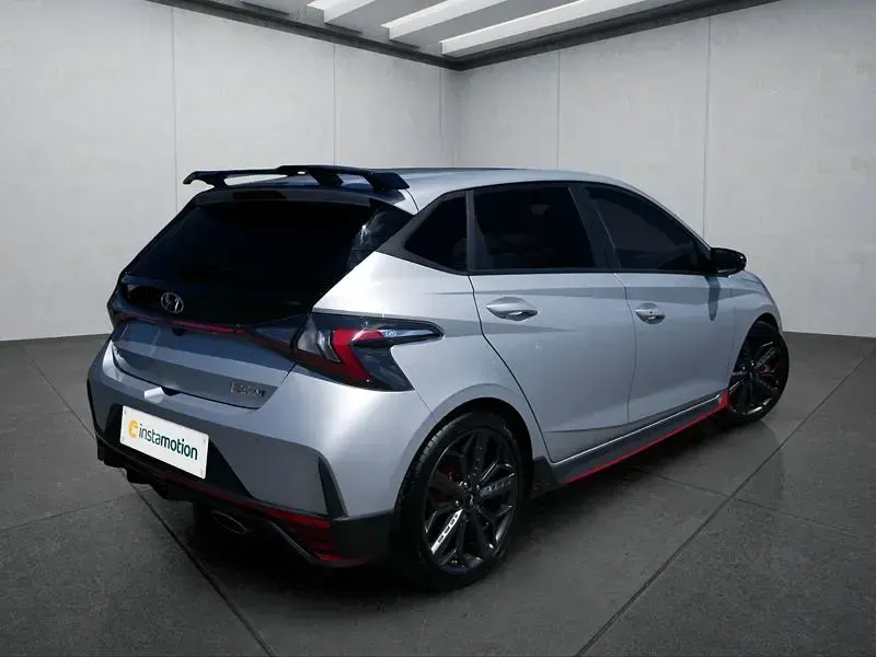 Gebraucht Hyundai i20 204 PS (150 kW) 2022 Silber Kleinwagen
