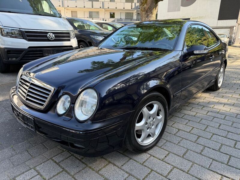 Blau Gebraucht 2001 Mercedes CLK230 Coupé | 4.990 € (Fairer Preis) - Bild 1/4