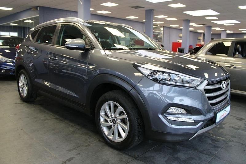 Micron grey Gebraucht 2016 Hyundai Tucson Intro Edition SUV | 12.980 € (Fairer Preis) - Bild 1/4