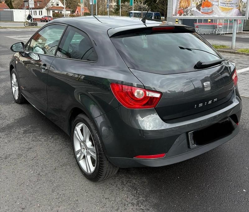 Gebraucht Seat Ibiza 90 PS (66 kW) 2011 Schwarz Kleinwagen