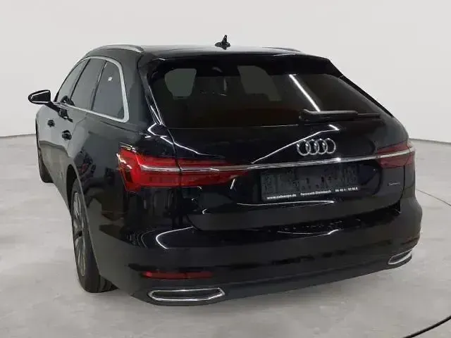 Gebraucht Audi A6 Ambiente 286 PS (210 kW) 2023 Mythosschwarz metallic Kombi