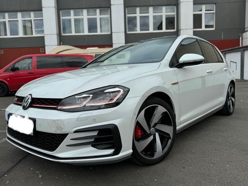 Weiß Gebraucht 2018 VW Golf VII GTI Limousine | 20.900 € (Guter Preis) - Bild 1/4