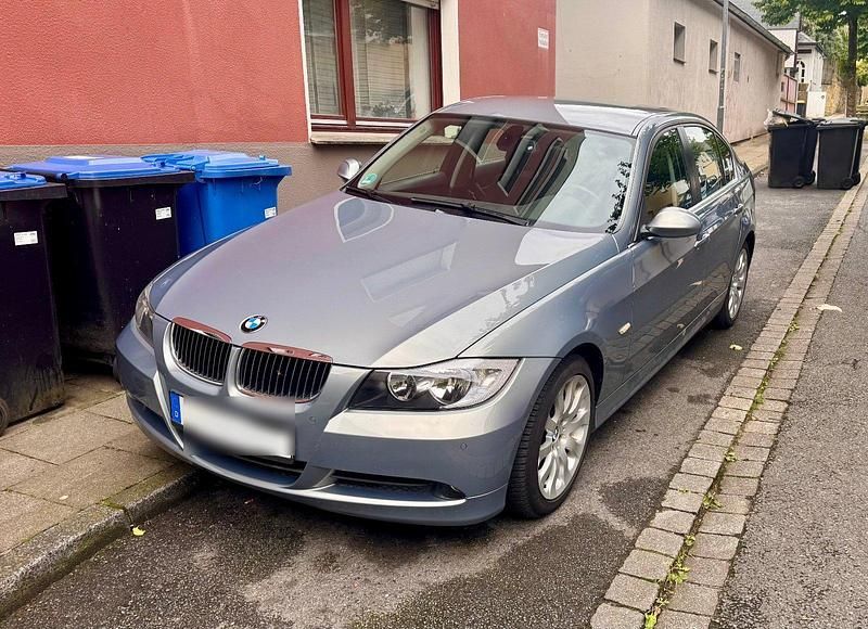 Silber Gebraucht 2008 BMW 325 Limousine | 6.500 € - Bild 1/4