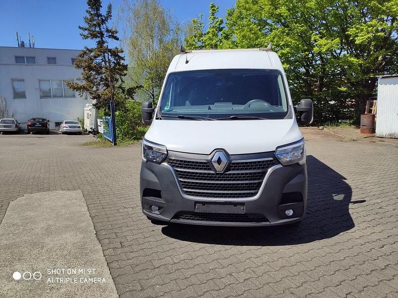 Second-hand Renault Master 135 CP (99 kW) 2020 Alb Monovolum