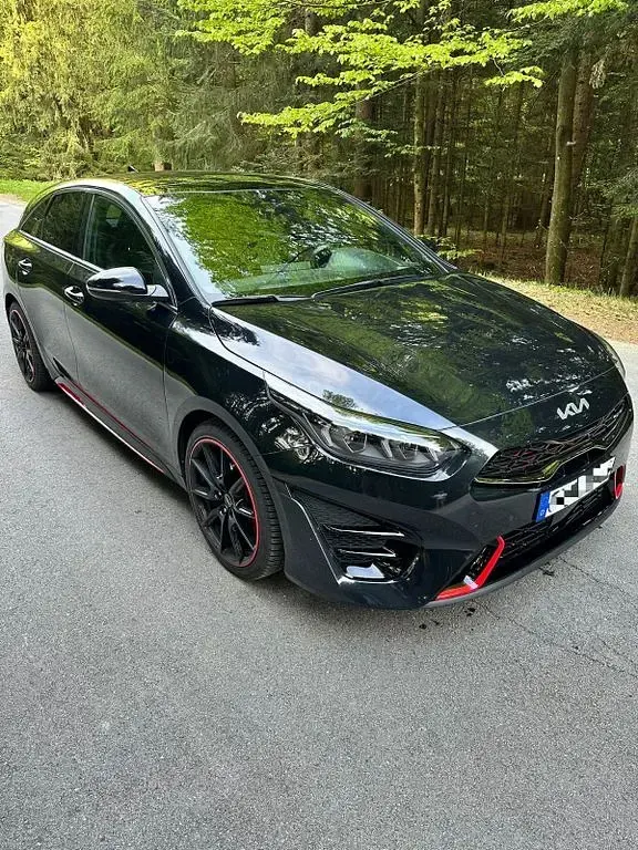 Gebraucht Kia ProCeed GT GT 204 PS (150 kW) 2023 Schwarz Kleinwagen