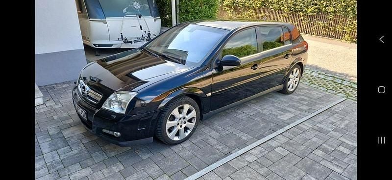 Schwarz Gebraucht 2005 Opel Signum Kleinwagen | 3.600 € (Teuer) - Bild 1/4