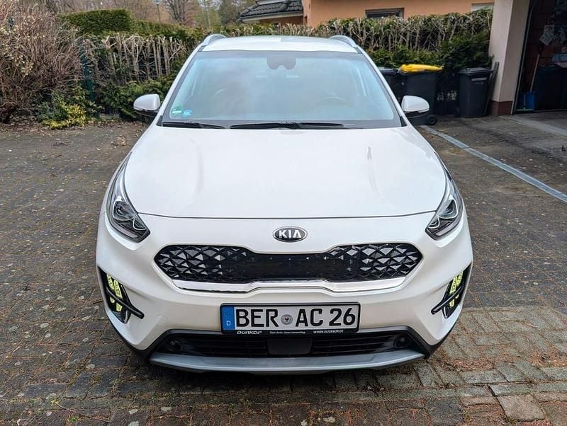 Gebraucht Kia Niro Vision 141 PS (103 kW) 2021 Weiß SUV