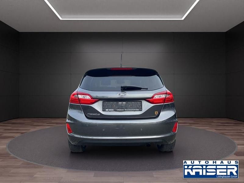 Gebraucht Ford Fiesta Titanium 101 PS (74 kW) 2017 Grau Limousine