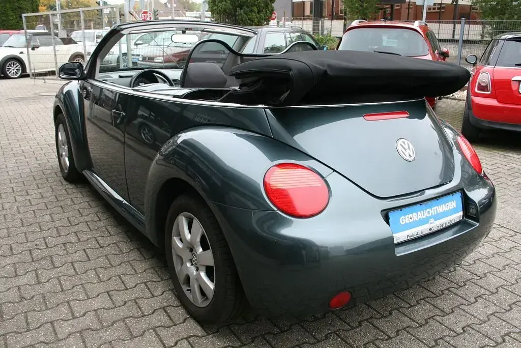 Gebraucht VW New Beetle Cabriolet Highline 116 PS (85 kW) 2003 Grün Cabrio