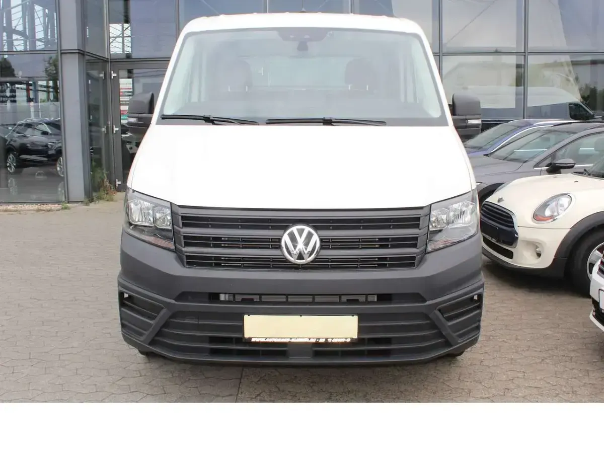 Gebraucht VW Crafter 140 PS (102 kW) 2024 Weiß Van