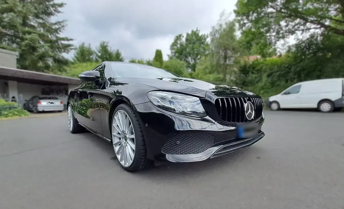 Gebraucht Mercedes E200 184 PS (135 kW) 2017 Schwarz Coupé