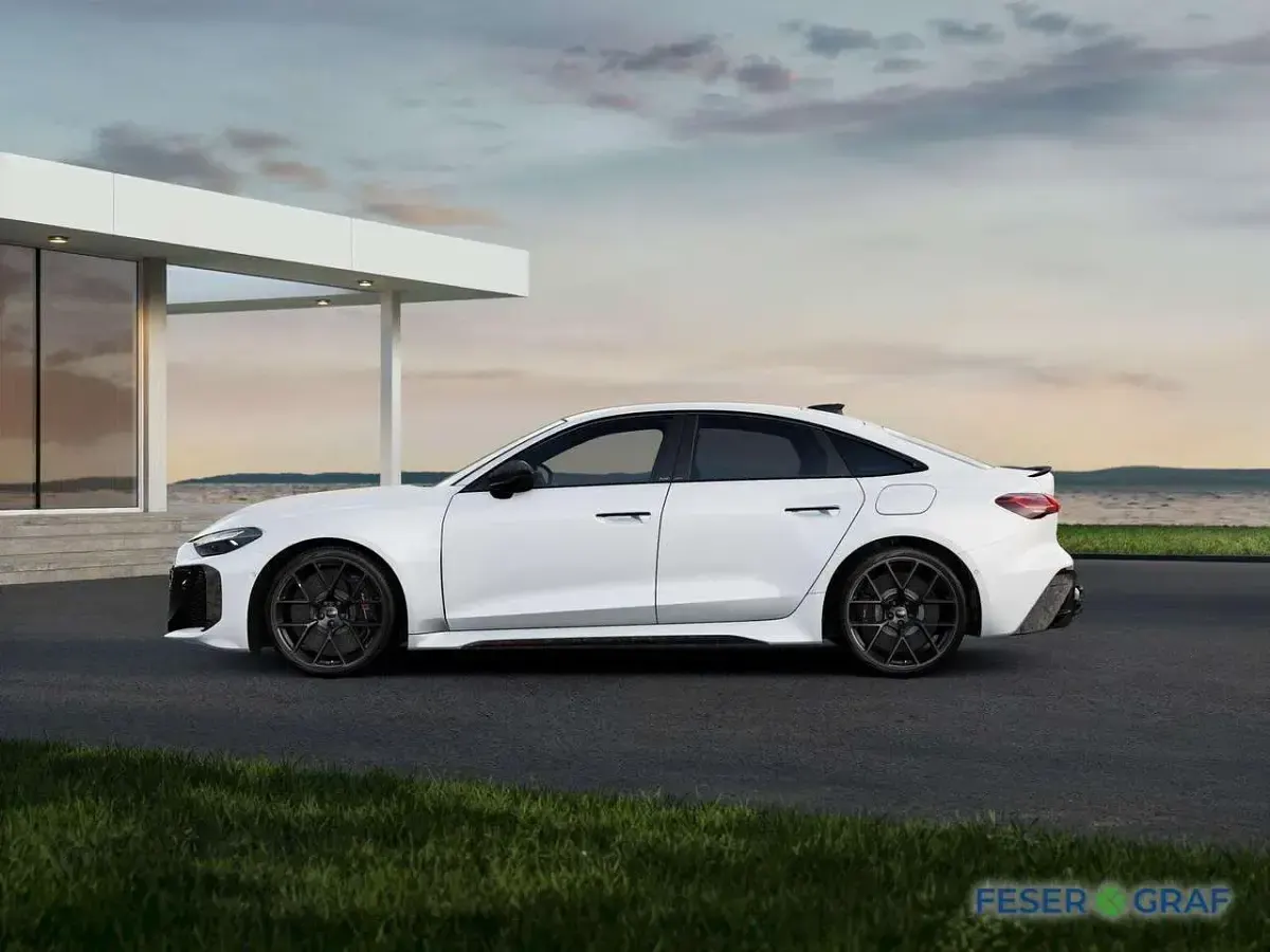 Neu Audi RS5 Ambiente 639 PS (469 kW) 2026 Gletscherweiß Limousine