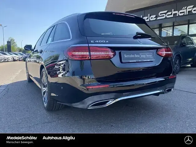 Gebraucht Mercedes E400 AMG 330 PS (242 kW) 2020 Lack obsidianschwarz (metallic) Kombi