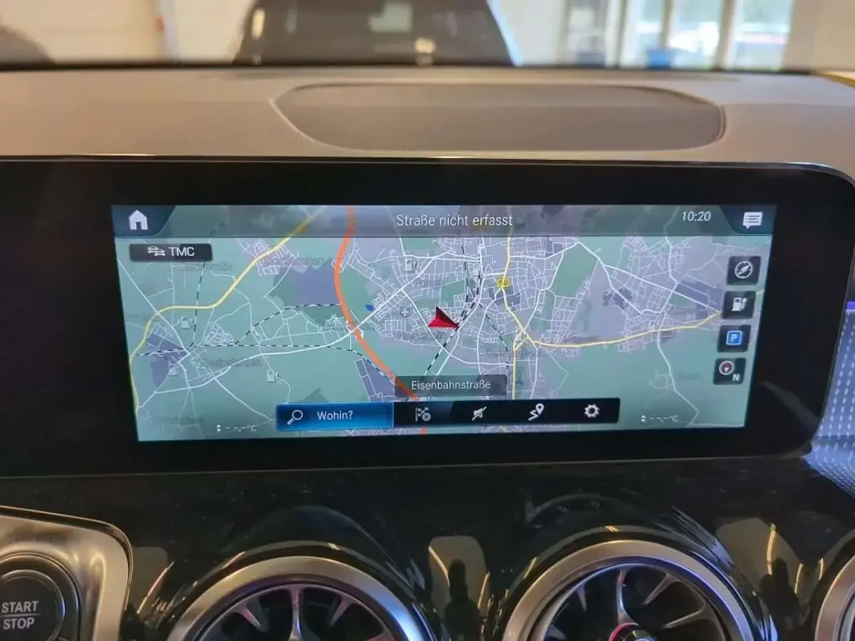 Gebraucht Mercedes EQB250 Advanced Plus 139 kW (190 PS) 2023 Weiß SUV