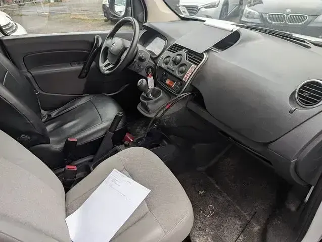 Gebraucht Renault Kangoo 95 PS (69 kW) 2019 Mineral weiss Van / Kleinbus