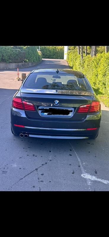 Gebraucht BMW 525 204 PS (150 kW) 2010 Grau Limousine