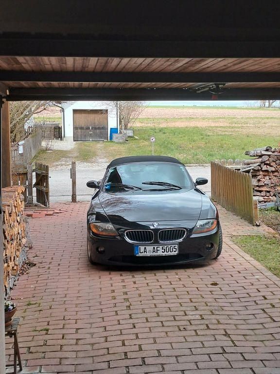 Gebraucht BMW Z4 Performance 192 PS (141 kW) 2003 Schwarz Cabrio