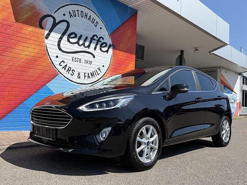 Obsidianschwarz Gebraucht 2021 Ford Fiesta Titanium X Kleinwagen | 14.990 € (Fairer Preis) - Bild 1/4