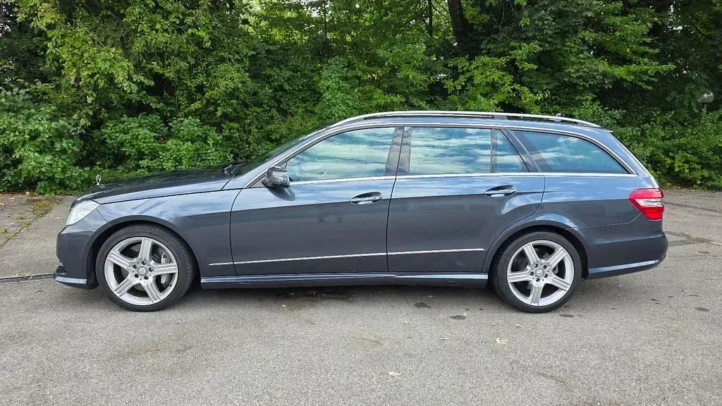 Gebraucht Mercedes E500 AMG 408 PS (300 kW) 2012 Grau Limousine