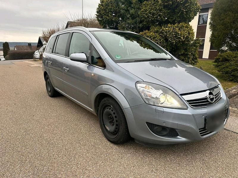Grau Gebraucht 2009 Opel Zafira Van / Kleinbus | 1.800 € (Superpreis) - Bild 1/4