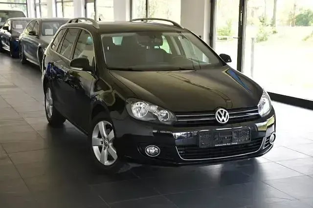 Gebraucht VW Golf VI Style 105 PS (77 kW) 2012 Schwarz Kleinwagen