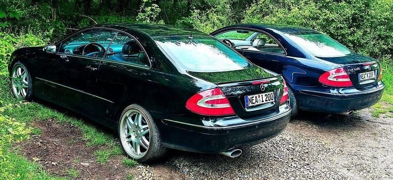 Schwarz Gebraucht 2003 Mercedes CLK500 Avantgarde Coupé | 9.500 € (Etwas zu teuer) - Bild 1/4