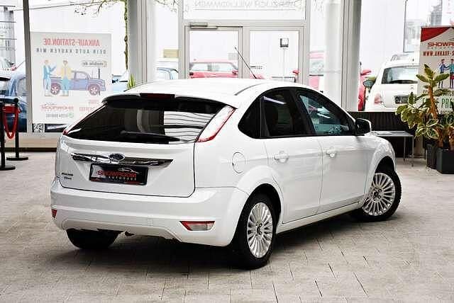 Gebraucht Ford Focus ST 250 PS (183 kW) 2009 Rot Coupé