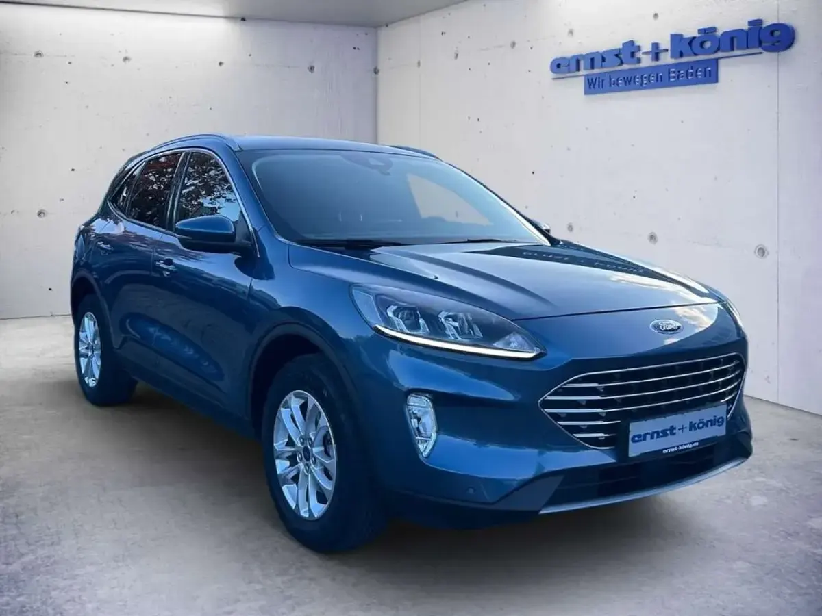 Gebraucht Ford Kuga Titanium 224 PS (164 kW) 2022 Blau SUV
