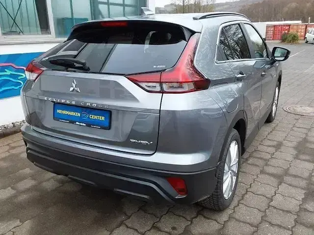 Gebraucht Mitsubishi Eclipse Cross Basis 98 PS (72 kW) 2022 Grau SUV