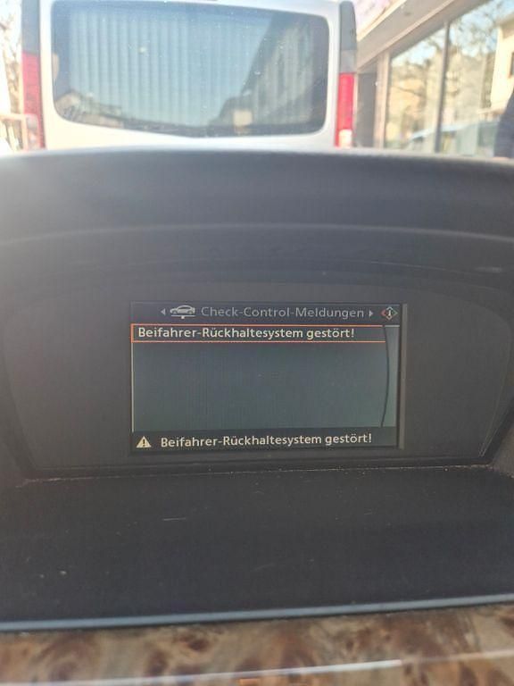 Gebraucht BMW 523 177 PS (130 kW) 2005 Grün Limousine